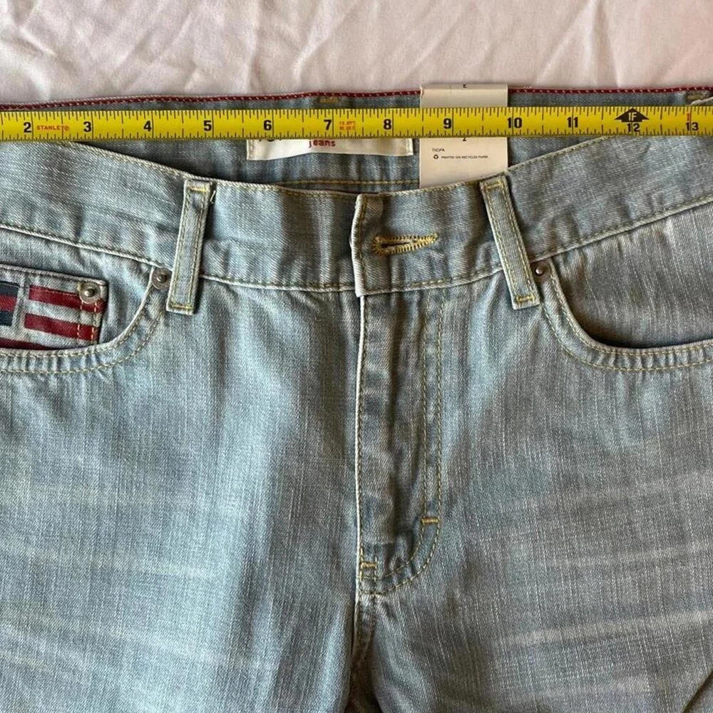 NWT Tommy Hilfiger Jeans Mens Size 2 Light Wash Straight Leg Five Pocket‎ Casual